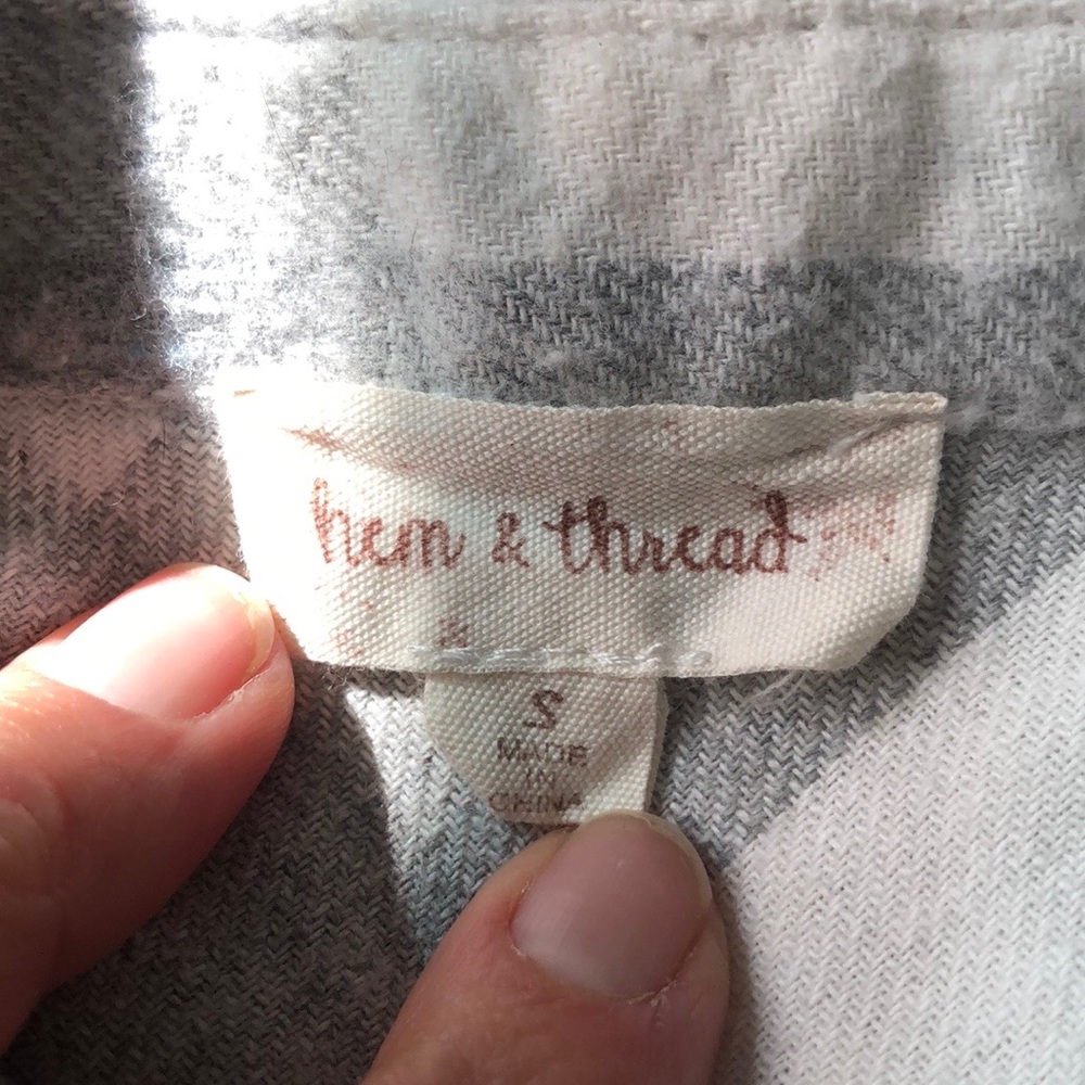 Hem & Thread Flannel size small - Picture 6 of 10